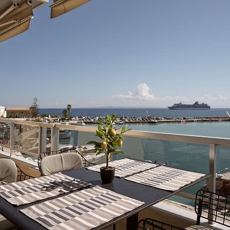Monopolio Waterfront Apartment With Sea View, By Zantewize エクステリア 写真